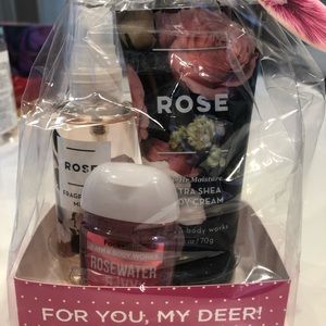 Bath & Body Works Rose Gift Set